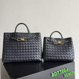 Picture of Bottega Veneta Handbags _SKUfw219248118fw